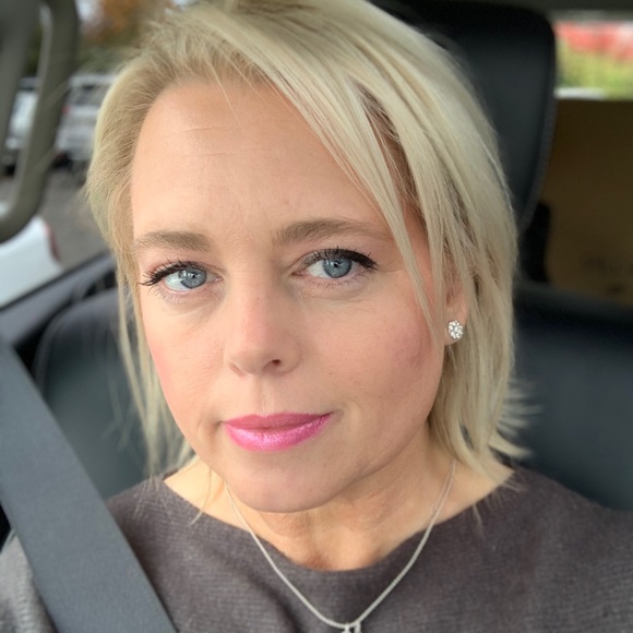 Meet your Posher, Kelly - Picture 2 of 8